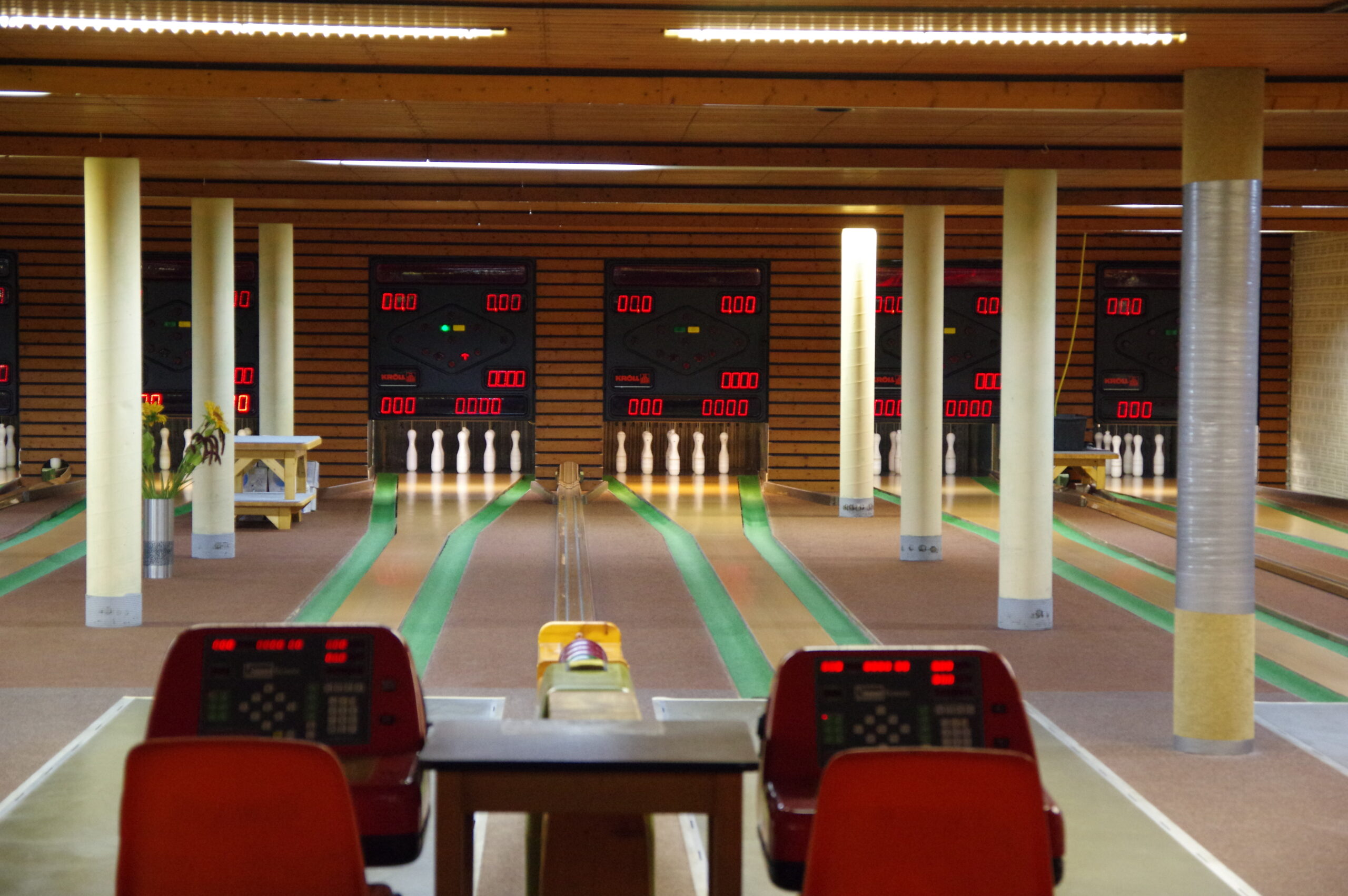 Bahn mit anzeige tafel